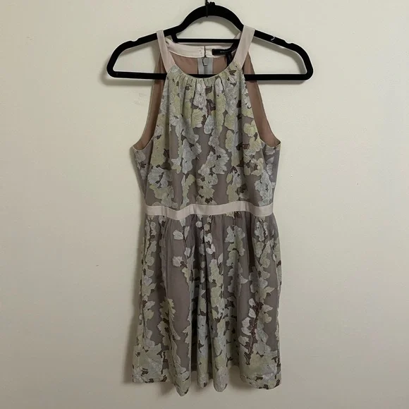 NEW BCBG Cailyn Floral Mini Dress, Size 4 - Picture 4 of 15